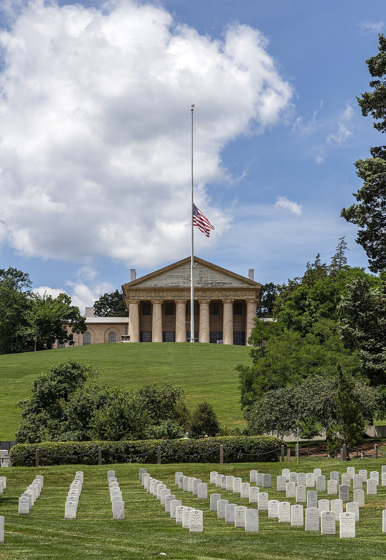 Arlington House on its hill above the graves of Arlington National Cemetery
