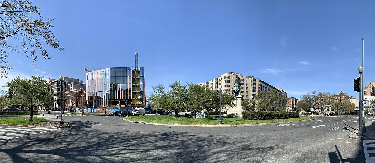 Scott Circle, one of the plan's circles where avenues meet