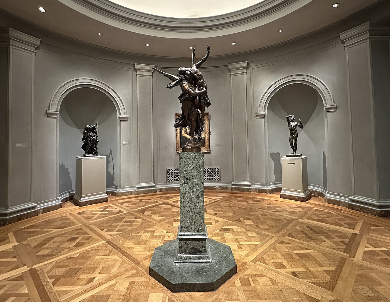 A rotunda gallery of sculpture in the National Gallery of Art's West Building